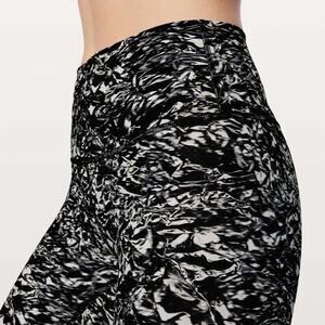 Lululemon Wunder Train High-Rise Tight 28" Liquid Platinum White Black Size 6